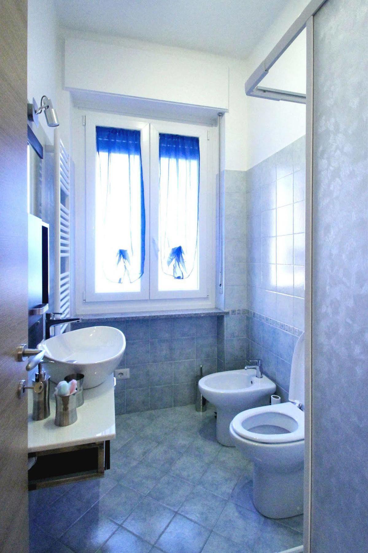B&B Il Rosso E Il Blu Cuneo Ngoại thất bức ảnh