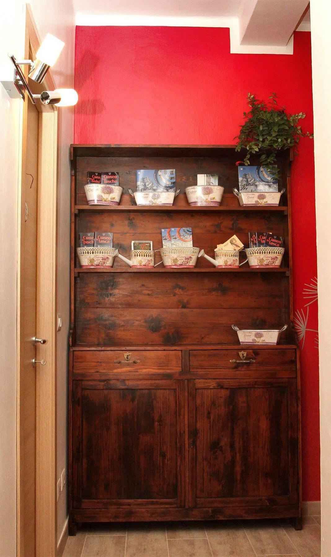 B&B Il Rosso E Il Blu Cuneo Ngoại thất bức ảnh